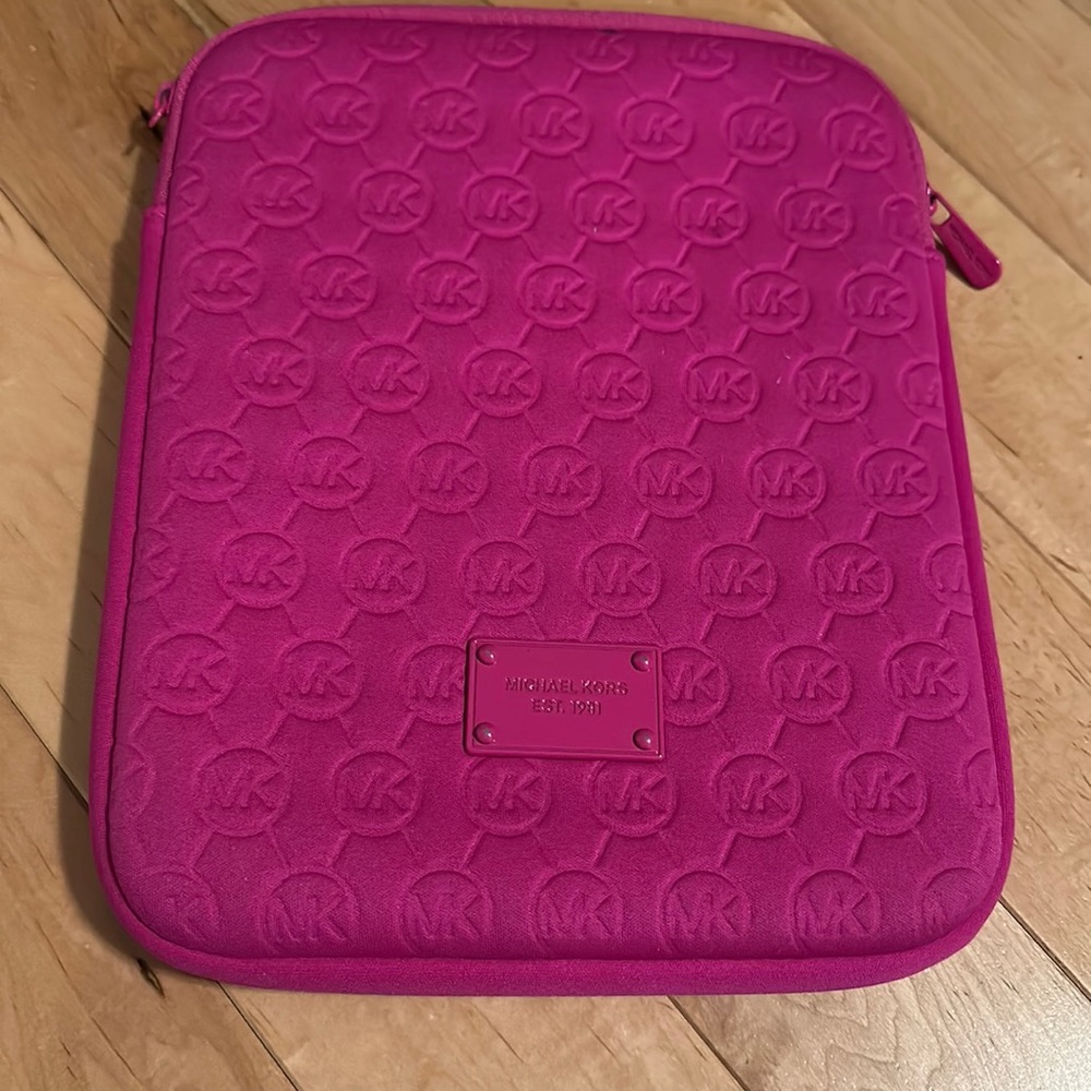 Michael Kors IPad sleeve
